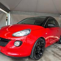 Opel Adam 1.2 70 CV White-Black Link