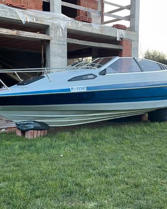 Bayliner Capri Cuddy