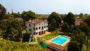 villa-di-947-m²-con-piu-di-5-locali-e-box-auto-dop