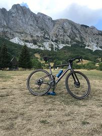 GRAVEL Cannondale Topstone Carbon 2 GRX 810