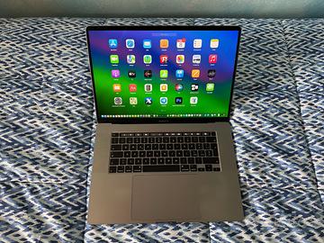 MacBook Pro 16" 1 TB di SSD 32 GB di RAM 2019