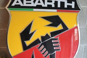insegna abarth 