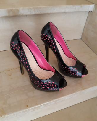 Décolleté nere con tacco a spillo