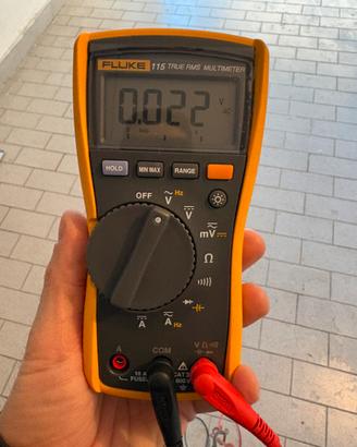 Multimetro digitale fluke 115 True-RMS