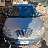 lancia y 1.2 16v platino 4.2005