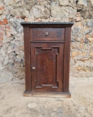 comodino antico vintage
