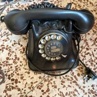 Telefoni Bachelite