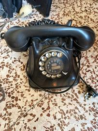 Telefoni Bachelite