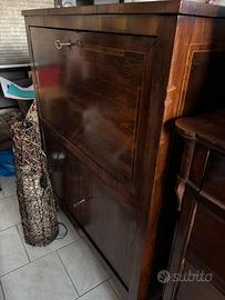 Mobile antico con ribalta/scrittoio