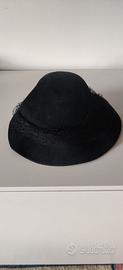 Cappellino donna con veletta feltro lana nero ceri