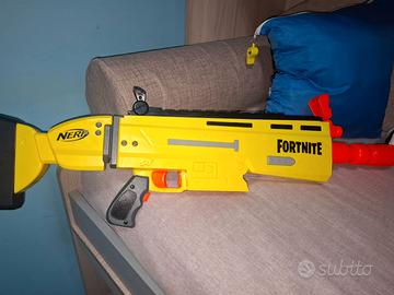 Fucili e pistole nerf