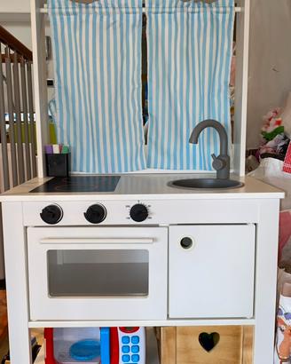 Cucina giocattolo