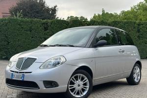 Lancia Ypsilon 1.2 Versus