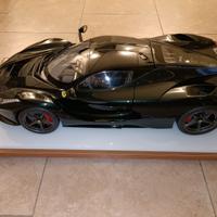 FERRARI   LAFERRARI   1/8