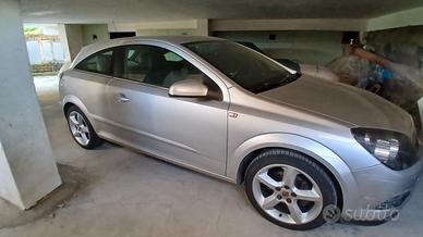 Opel Astra GTC 1600