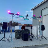 Porta luci con traliccio tipo americana