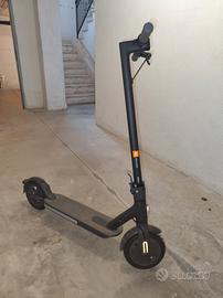 Monopattino Xiaomi essential