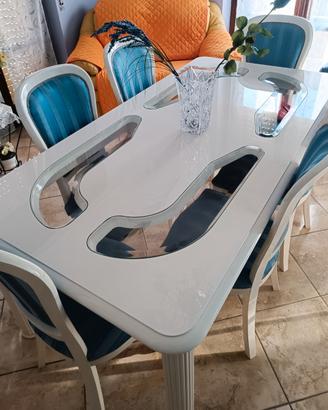 Arredo soggiorno completo – Tavolo, Vetrina e Cred