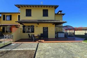 Villa a schiera Barga [UM202GBVRG]