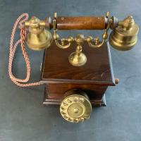 Telefono a manovella