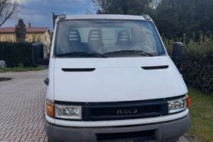 Iveco dealy ribaltabile e pedana idraulica