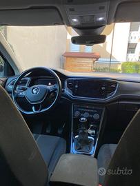 Volkswagen  T-Roc