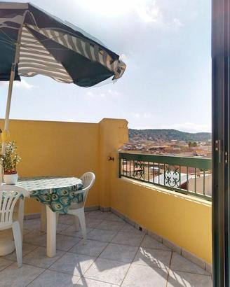 Villasimius - Trivano con terrazzino a livello