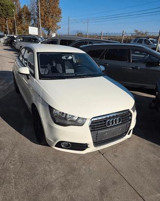 AUDI A1 DEL 2013 PER RICAMBI