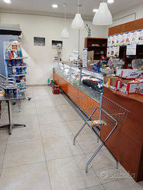 Attività commerciale salumeria e gastronomia