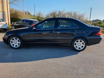 Mercedes C220 Berlina