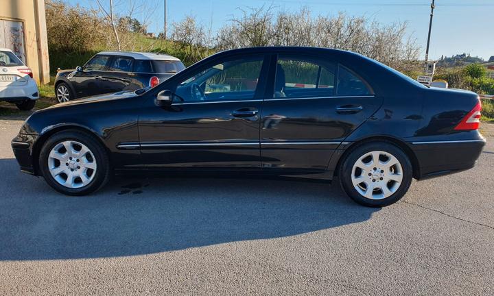 Mercedes C220 Berlina