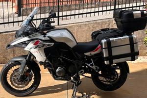 Benelli Trk 502 x (bianca e rossa)