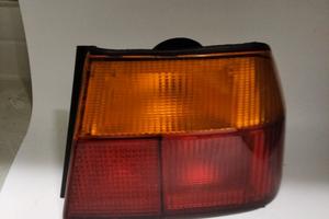 FARO FANALE POST ESTERNO DESTRO 0028850801 LANCIA 