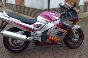 Suzuki RF 900 Rs2
