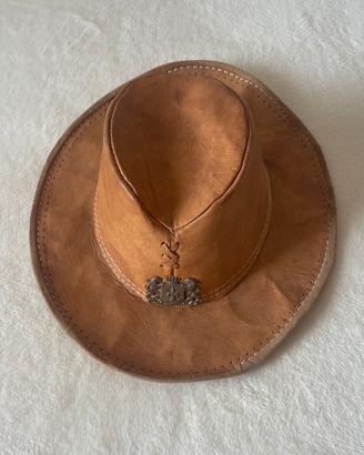 cappello artigianale di cuoio vintage