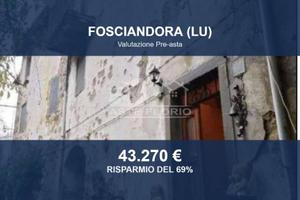Immobile in asta di 291 m² con più di 5 locali a F