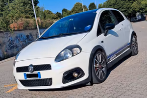 Abarth Grande Punto 1.4 T-Jet 155 CV – Assetto SS