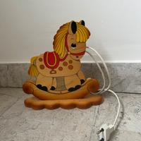 Lampada da comodino in legno per cameretta bambino