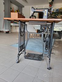 Macchina da cucire Necchi