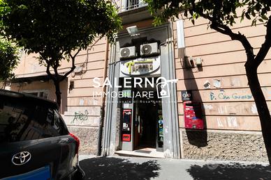 Salerno Centro - Locale Commerciale in zona centro