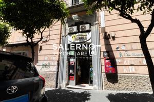 Salerno Centro - Locale Commerciale in zona centro