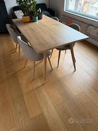 Tavolo e sedie