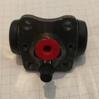 Cilindretto freno anteriore vespa cosa 