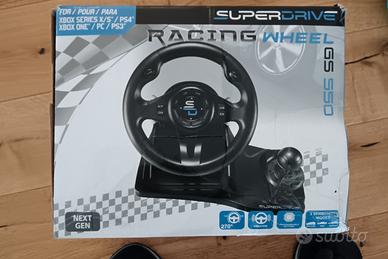 Volante con pedaliera