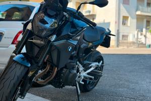 BMW F900 R