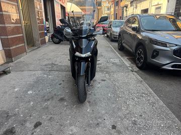 Honda SH 350 Sport