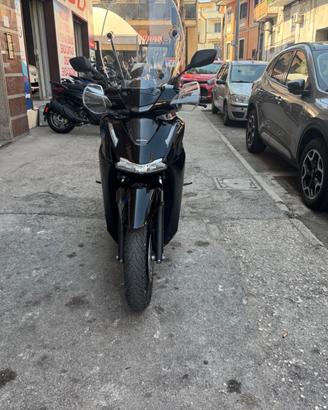 Honda SH 350 Sport
