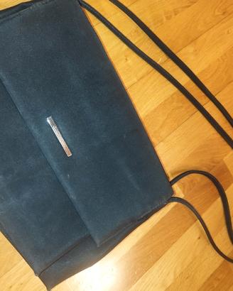 Borsa nera comoda e morbida