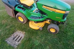 Trattorino rasaerba John Deere X300 R