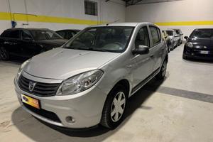 Dacia Sandero 1.2 16V GPL 75CV Embleme